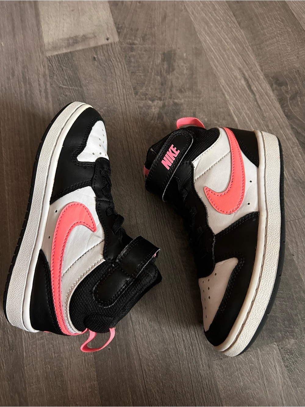 Nike Little Girls Court Borough Mid 2